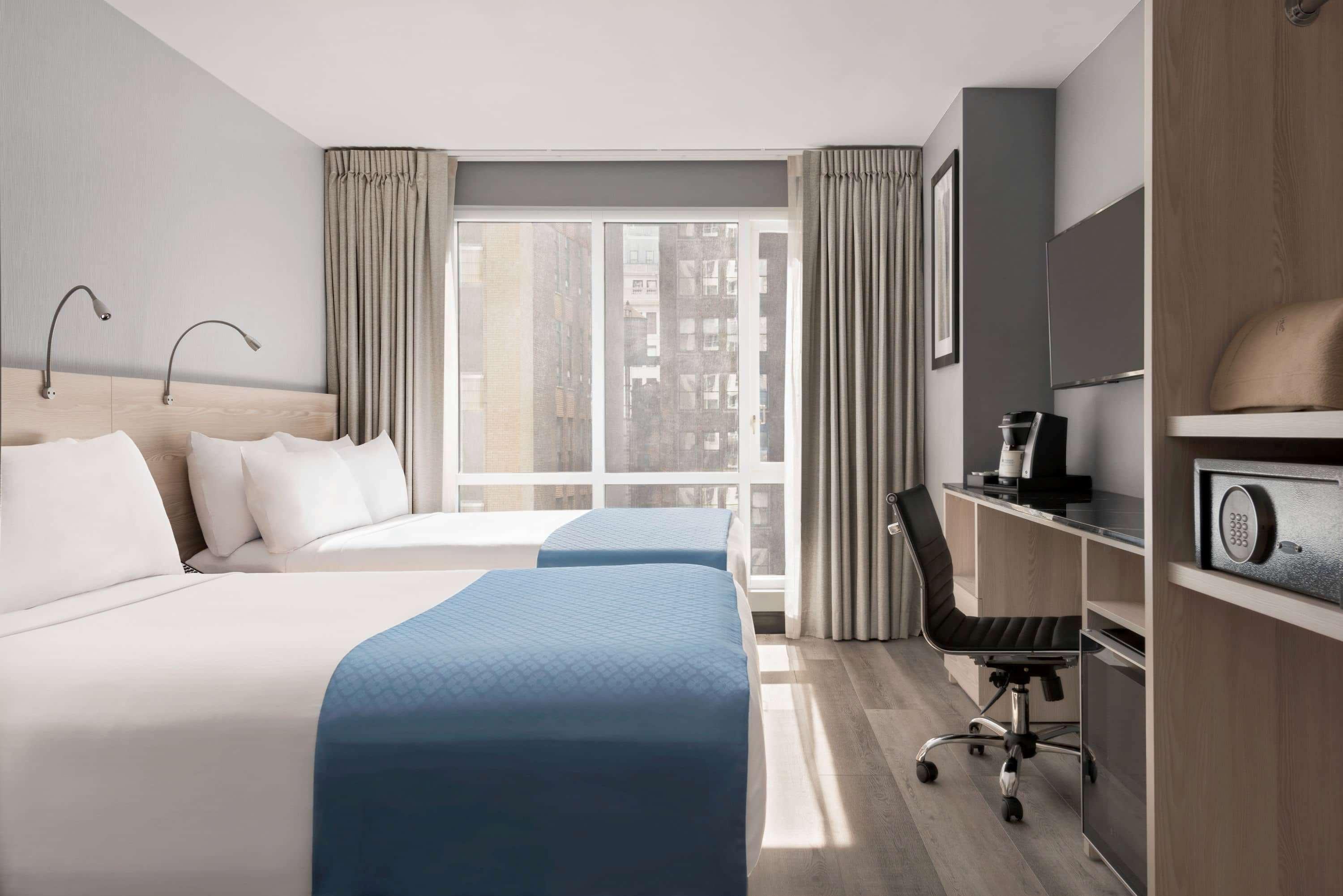 Wingate By Wyndham New York Midtown South/5Th Ave Hotell Exteriör bild